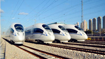 中秋國(guó)慶雙節(jié)至，鐵路客運(yùn)迎高峰 預(yù)計(jì)發(fā)送旅客1.2億人次